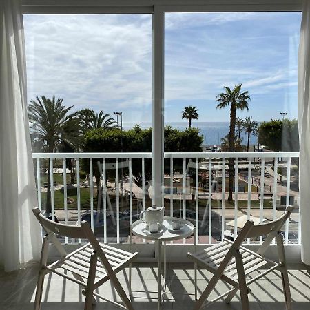Apartamento 2 Habitaciones Frontal Al Mar 3 Torre Del Mar Kültér fotó