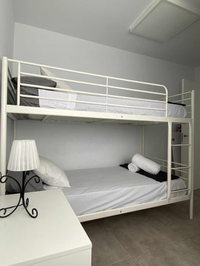 Apartamento 2 Habitaciones Frontal Al Mar 3 Torre Del Mar Kültér fotó