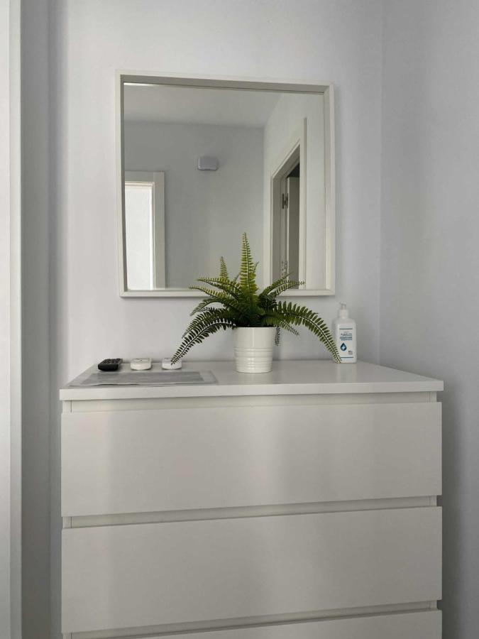 Apartamento 2 Habitaciones Frontal Al Mar 3 Torre Del Mar Kültér fotó