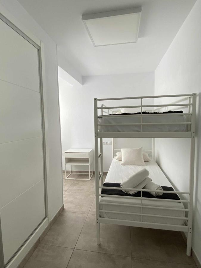 Apartamento 2 Habitaciones Frontal Al Mar 3 Torre Del Mar Kültér fotó