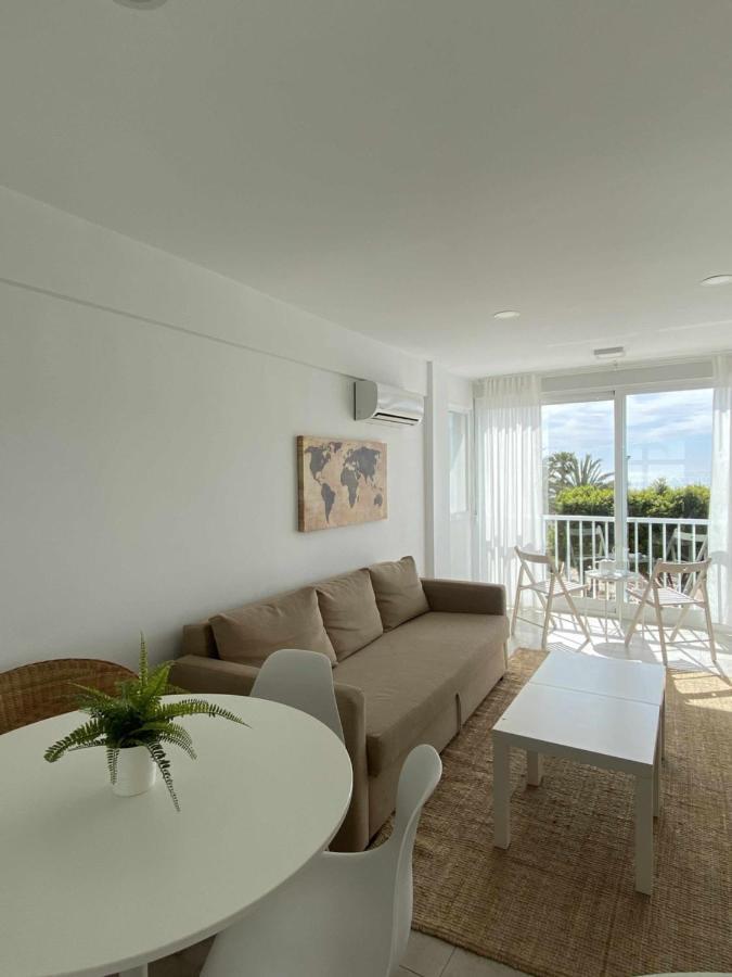 Apartamento 2 Habitaciones Frontal Al Mar 3 Torre Del Mar Kültér fotó