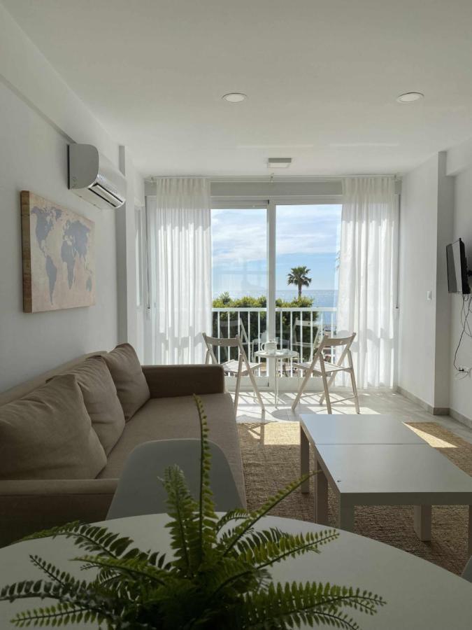 Apartamento 2 Habitaciones Frontal Al Mar 3 Torre Del Mar Kültér fotó