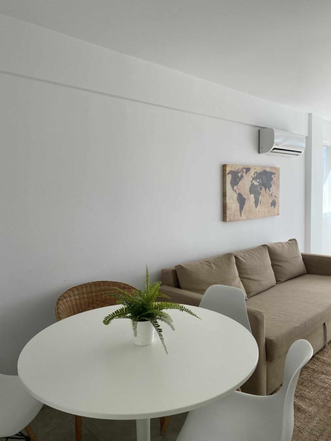 Apartamento 2 Habitaciones Frontal Al Mar 3 Torre Del Mar Kültér fotó
