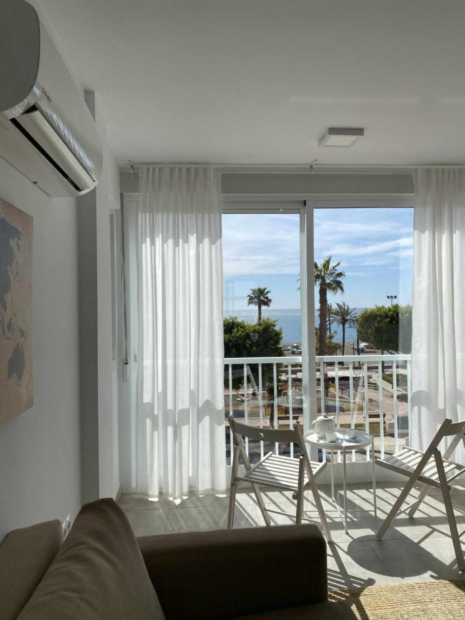 Apartamento 2 Habitaciones Frontal Al Mar 3 Torre Del Mar Kültér fotó