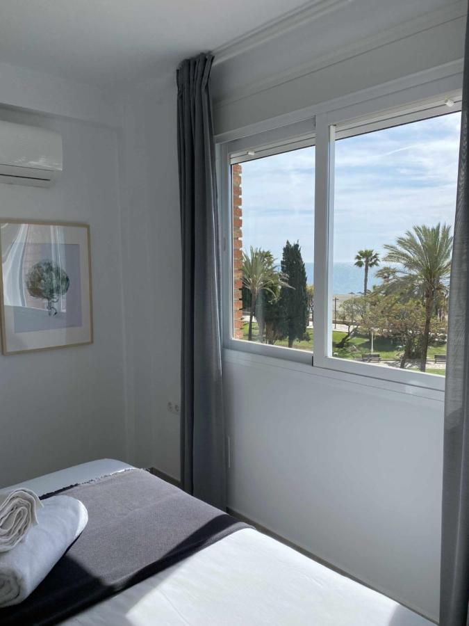 Apartamento 2 Habitaciones Frontal Al Mar 3 Torre Del Mar Kültér fotó